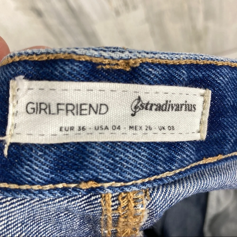 Stradivarius Distressed Crop Girlfriend Jeans Sz 4 - Picture 6 of 9